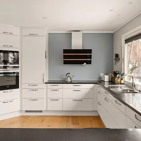 141sqm For Family I Free Parking I Bathtub