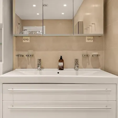 141sqm For Family I Free Parking I Bathtub Дом отдыха *